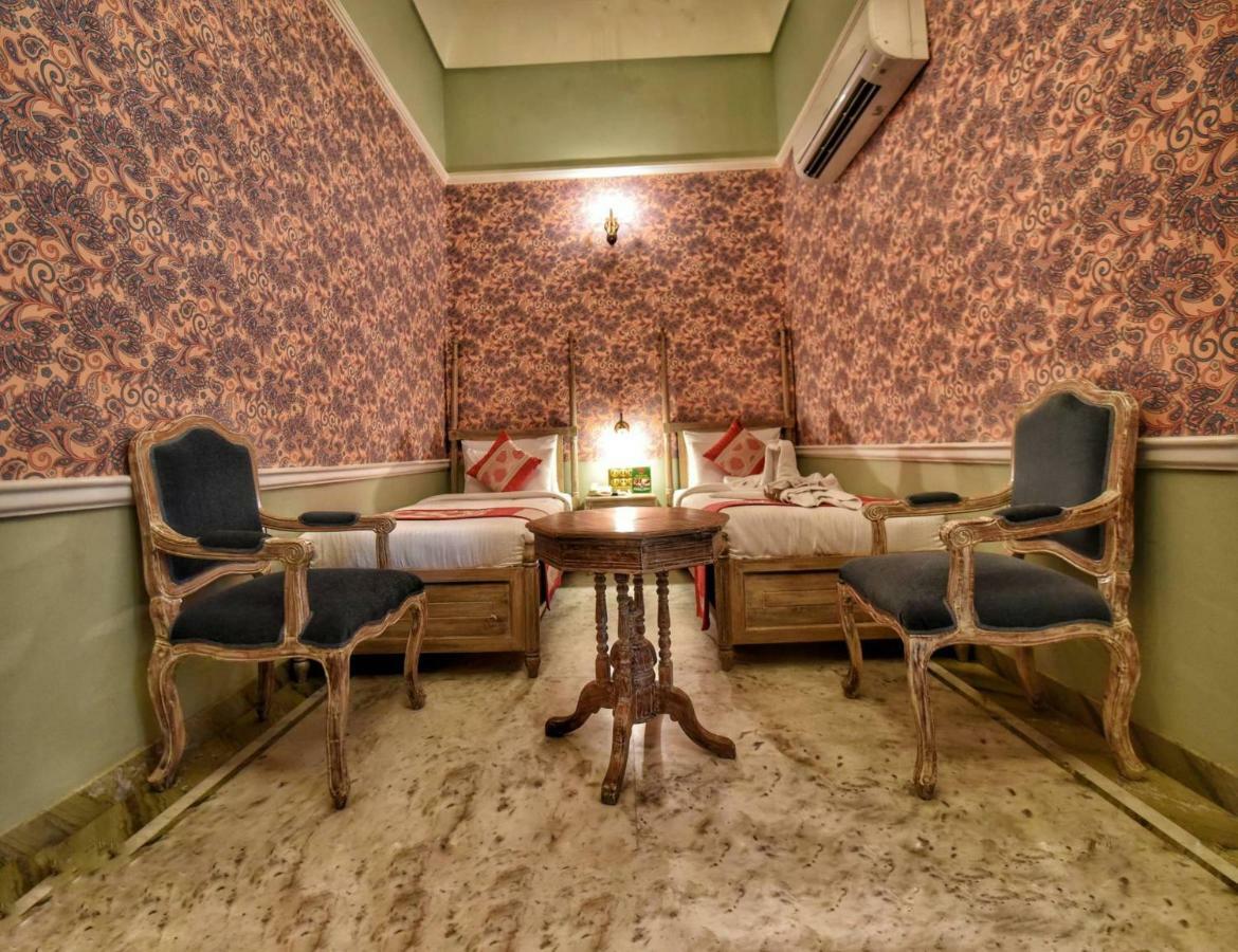 Nirbana Palace - A Heritage Hotel And Spa Джапур Экстерьер фото